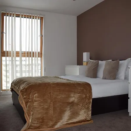 Leeds Dock Apartment *